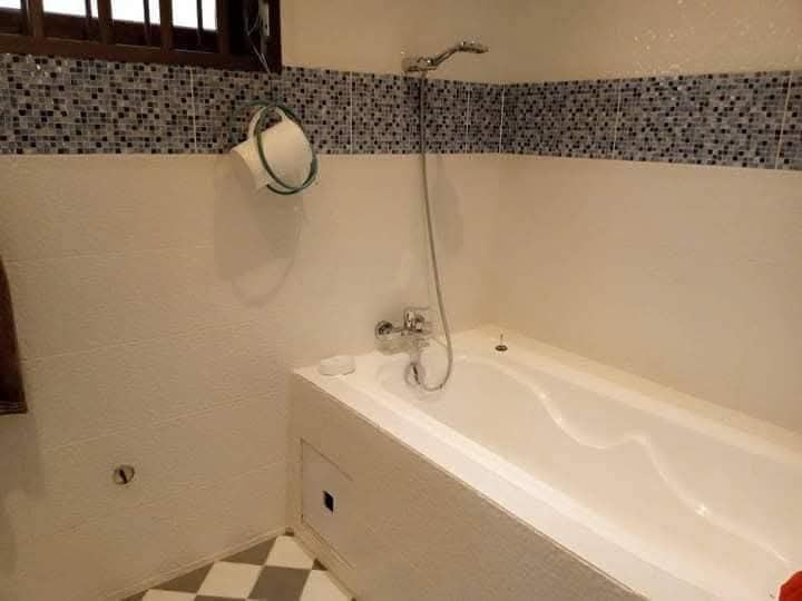 VILLA 6 PIÈCES À VENDRE À AGOÈ SOGBOSSITO – 1KM DU GOUDRON