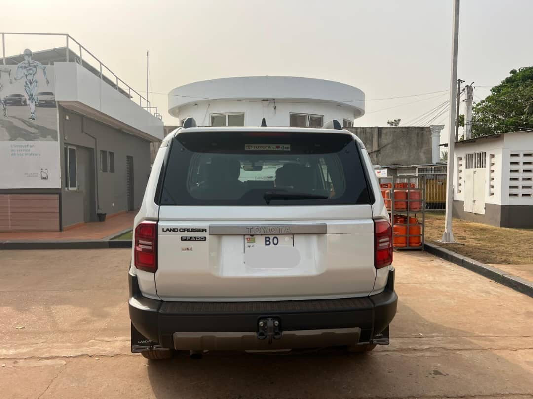 TOYOTA PRADO LIMITED – 2024 | DIESEL | FULL OPTIONS