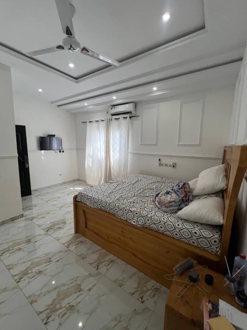 UNE VILLA DUPLEX 3 CHAMBRES À VENDRE À ADIDOGOMÉ APÉDOKOÈ