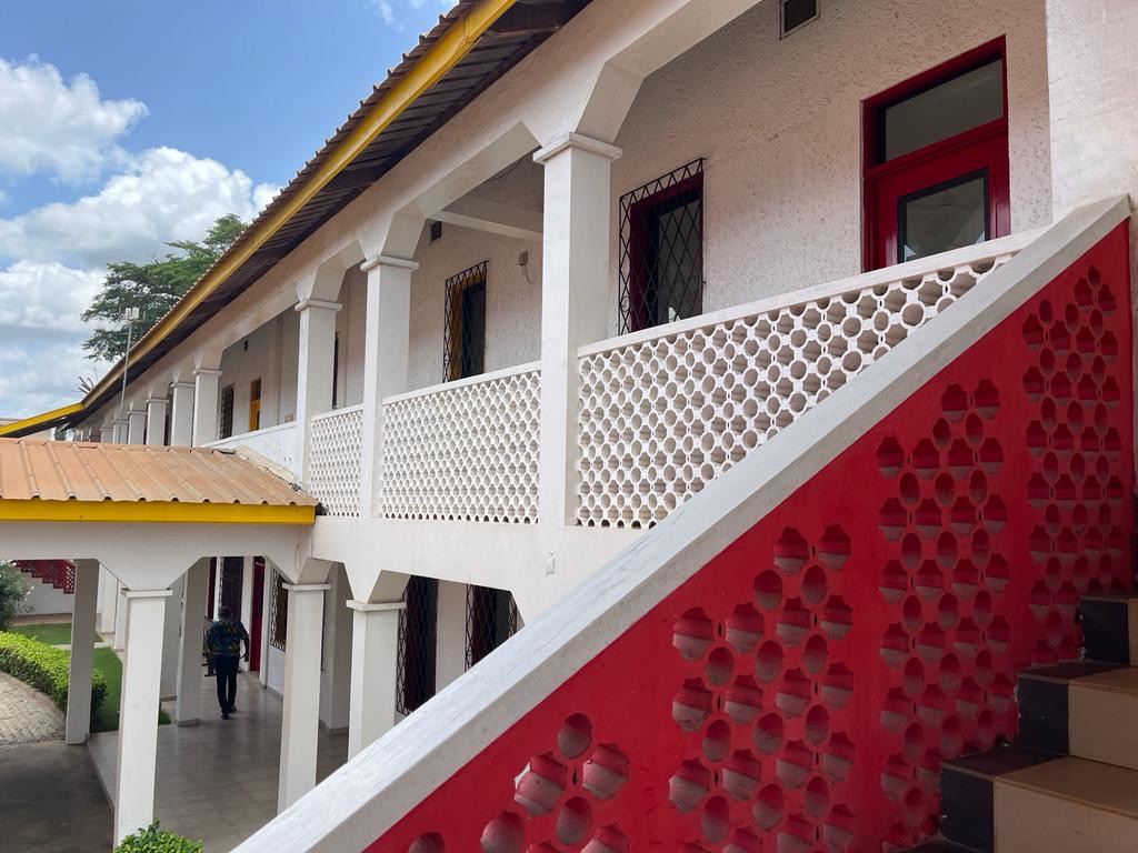 HÔTEL À VENDRE – 50 CHAMBRES – HEDZRANAWOÉ TOGO 2000