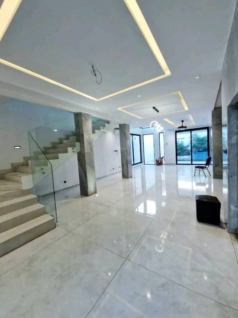 UNE MAGNIFIQUE VILLA À VENDRE À ATTIEGOU - 6 PIÈCES
