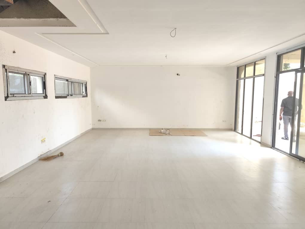 LOMÉ – CITÉ OUA – VILLA R+1 DE 10 PIÈCES À VENDRE