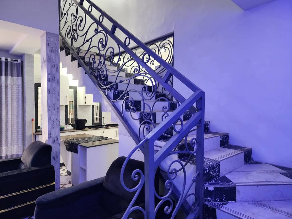 VILLA À VENDRE À VOGAN – 11 PIÈCES AU TOTAL