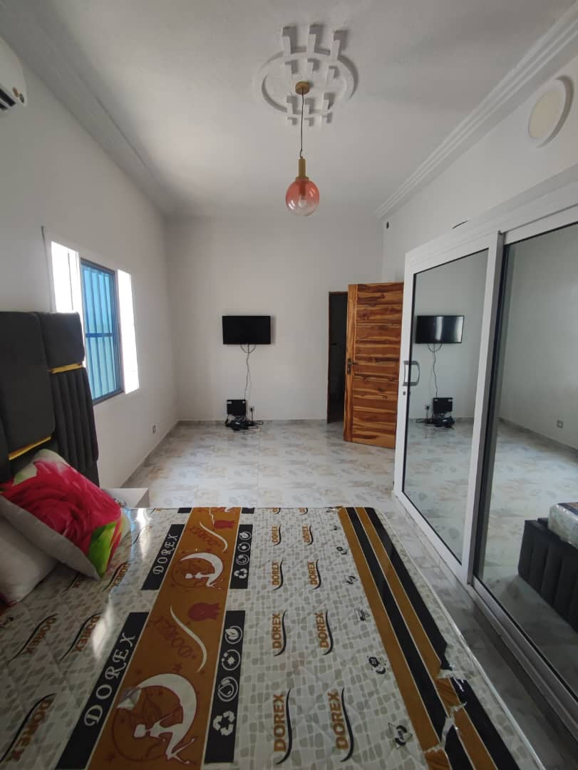 VILLA 4 PIÈCES À VENDRE À SÉGBÉ ARS – 55 MILLIONS FCFA
