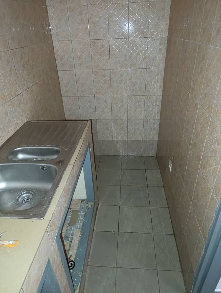 LOMÉ – BAGUIDA – VILLA DE 6 PIÈCES À VENDRE
