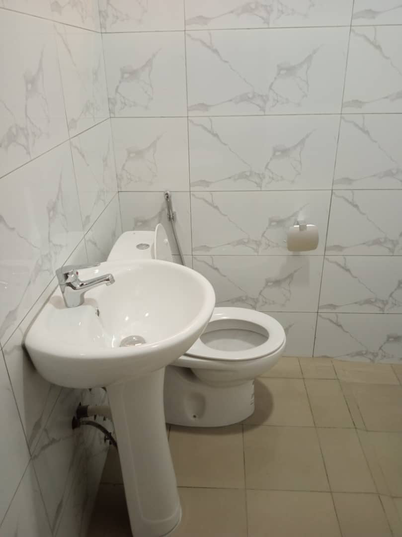 UNE VILLA 6 PIÈCES À LOUER / VENDRE DANS LA CITÉ MOKPOKPO