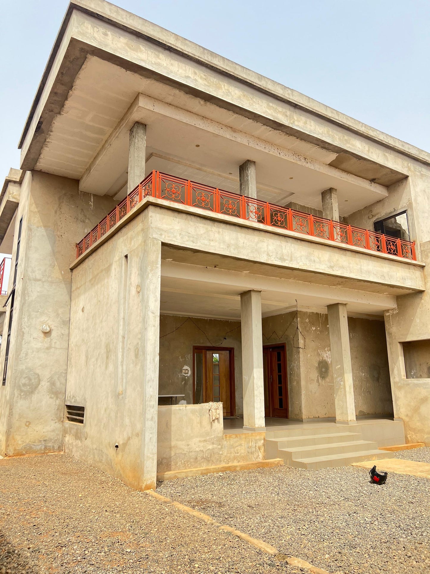 VILLA MODERNE 6 PIÈCES À VENDRE À ADIDOGOMÉ SÉGBÉ – 1 LOT – PRÈS PHARMACIE SÉGBÉ