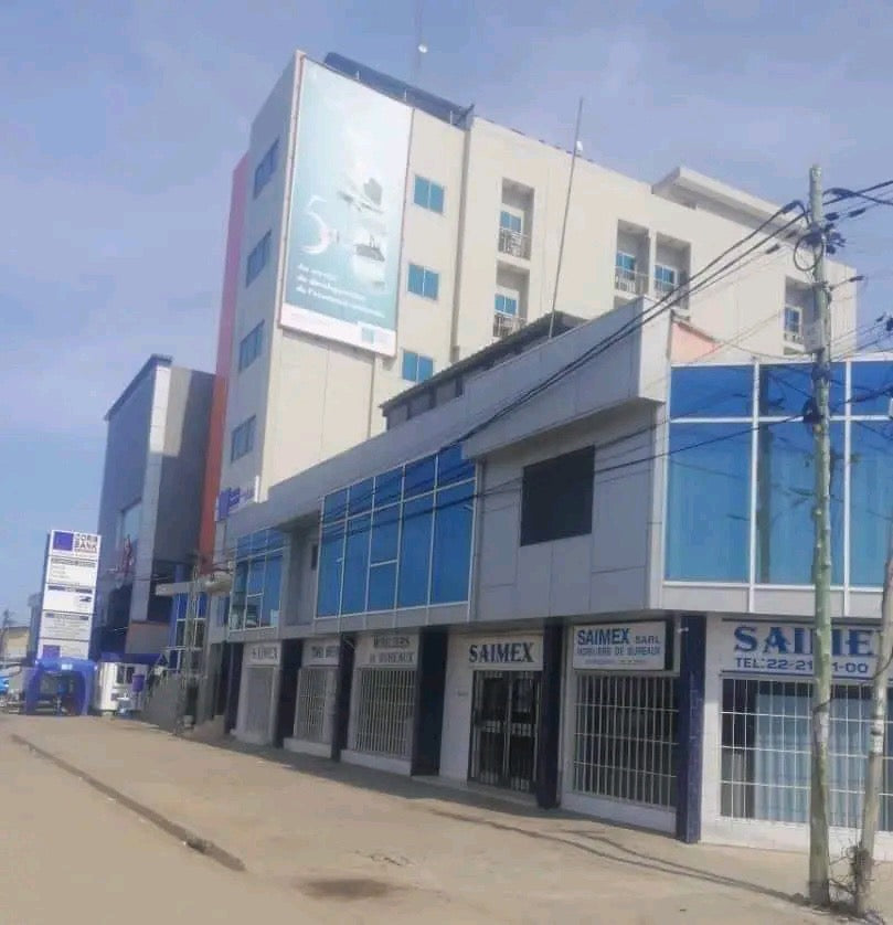 IMMEUBLE À VENDRE – LOMÉ, BOULEVARD DU 13 JANVIER