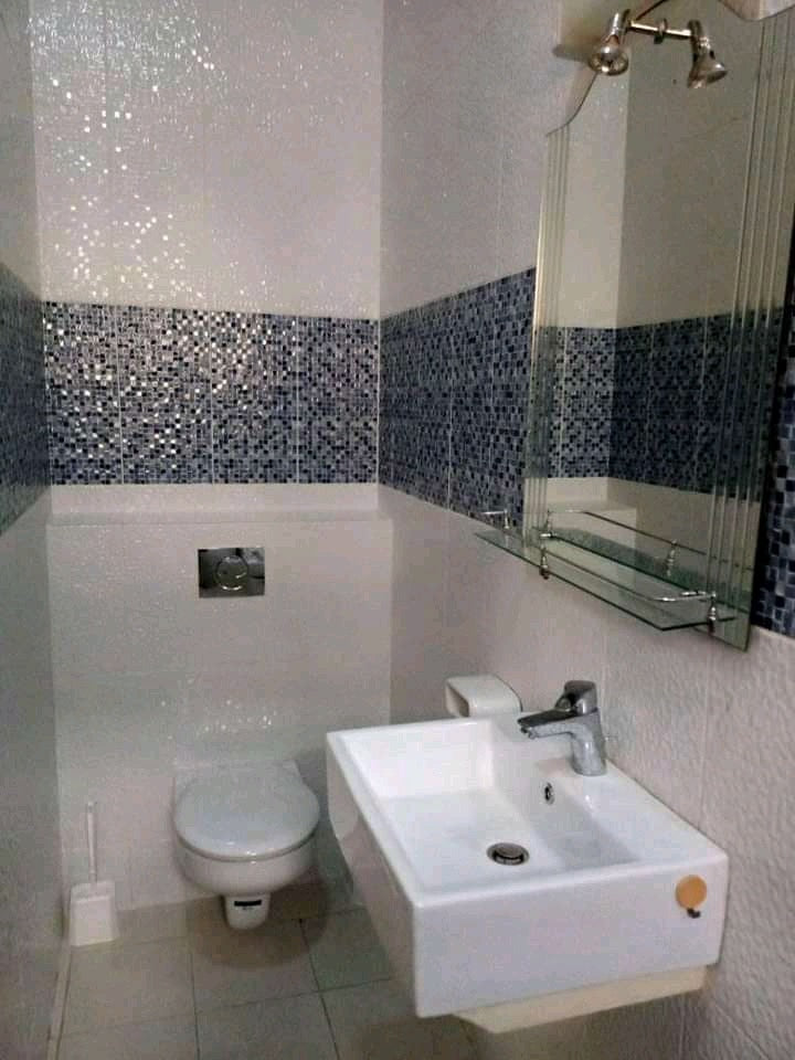 VILLA 6 PIÈCES À VENDRE À AGOÈ SOGBOSSITO – 1KM DU GOUDRON