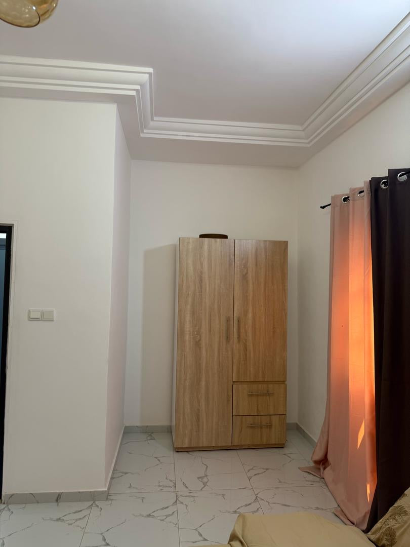 LOCATION APPARTEMENT MEUBLÉ À TOTSI (3 PIÈCES)