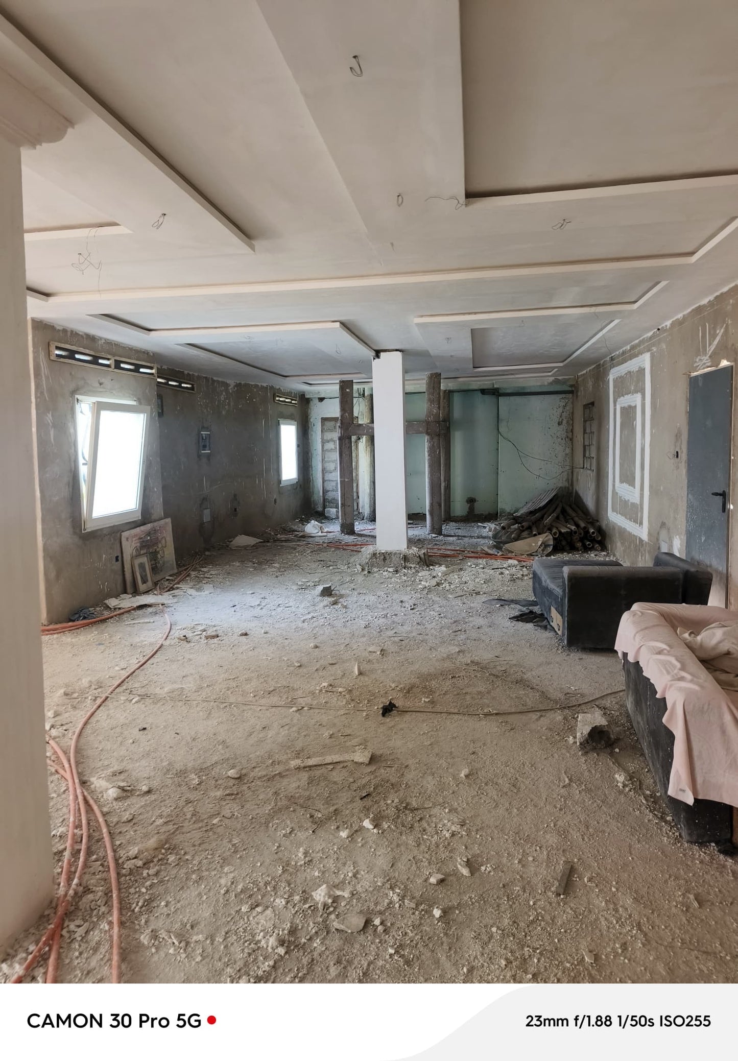 À VENDRE – RÉSIDENCE DUPLEX DE 25 PIÈCES SUR 2 LOTS À ADIDOGOMÉ SAGBADO – 450 MILLIONS FCFA (À DÉBATTRE)