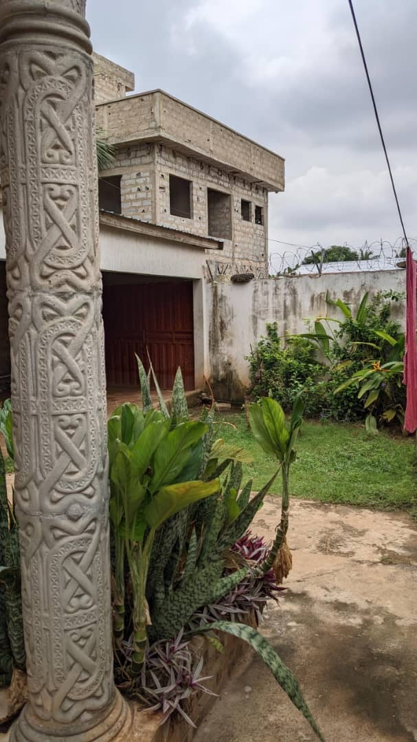 LOMÉ – ADIDOGOMÉ ATTIGANGOMÉ – VILLA R+1 DE 6 PIÈCES À VENDRE