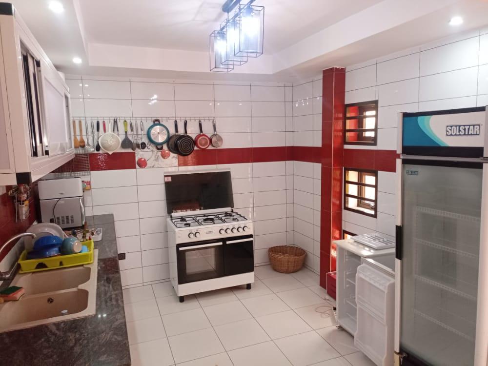 VILLA R+1 DE 11 PIÈCES À VENDRE À AGBALÉPÉDO GTA – 644M²