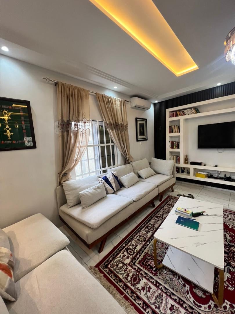 VILLA 10 PIÈCES À VENDRE À LOMÉ - DJIDJOLÉ – 350 MILLIONS