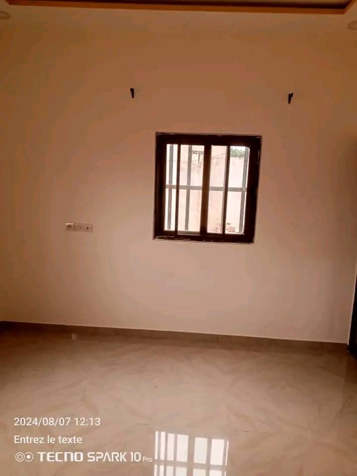 LOMÉ – ADIDOGOMÉ ATTIGANGOMÉ – VILLA R+1 DE 6 PIÈCES À VENDRE