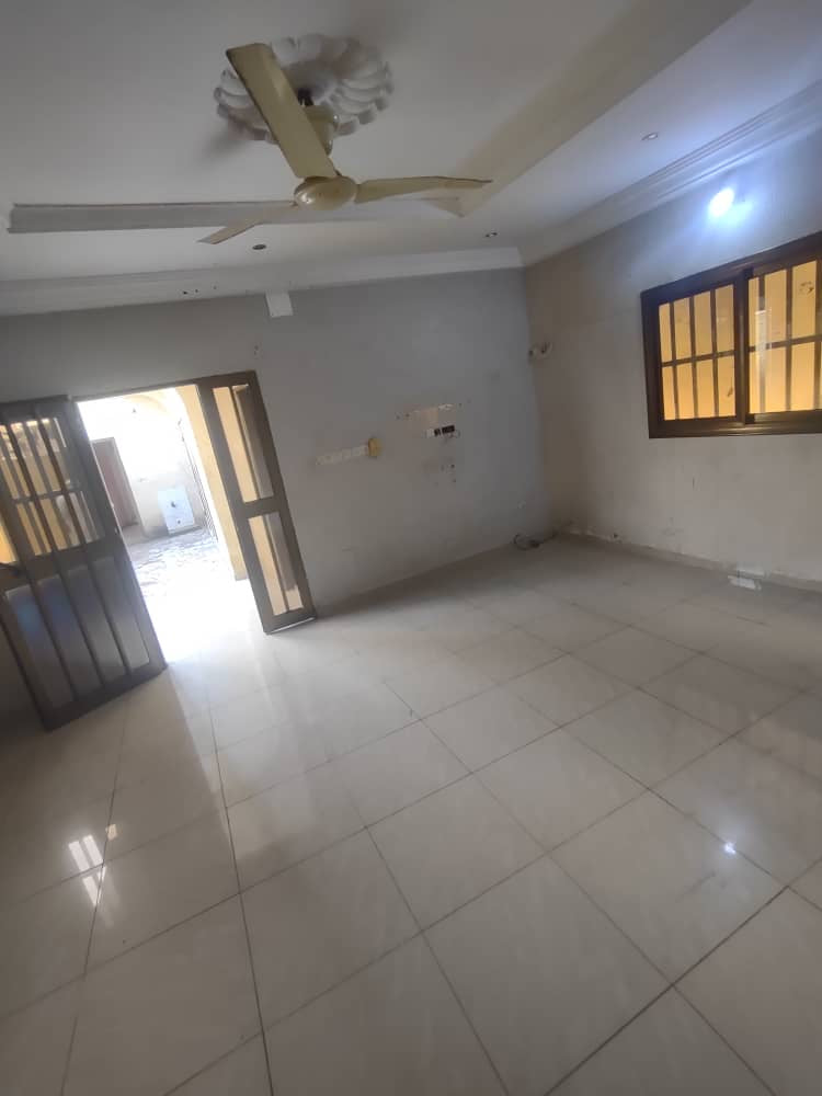 LOMÉ – BAGUIDA – VILLA DE 6 PIÈCES À VENDRE