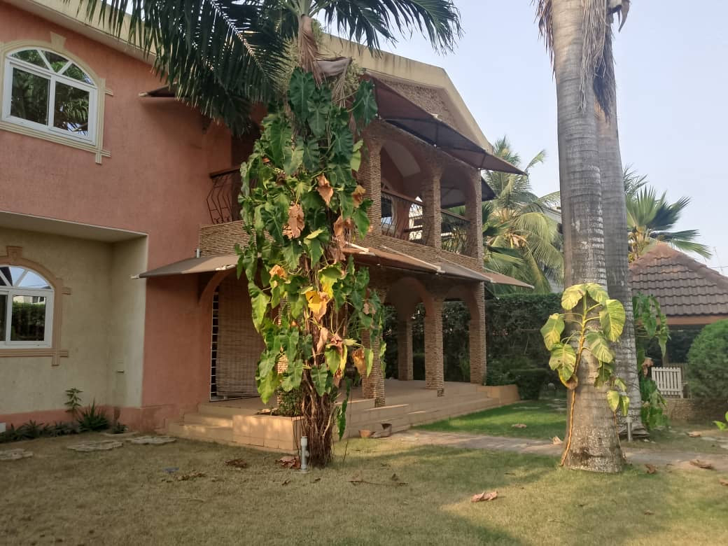 VILLA 4 PIÈCES À VENDRE À ADIDOGOMÉ SAGBADO – 600 m² | TITRE FONCIER