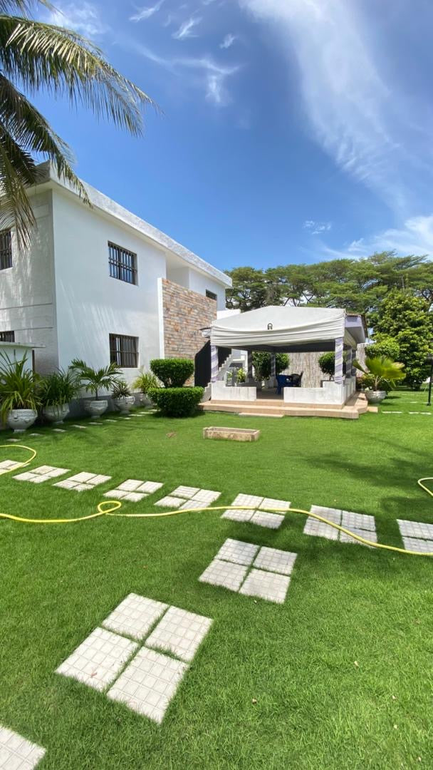 Villa 5 chambres à louer à Baguida – 2 500 000 FCFA