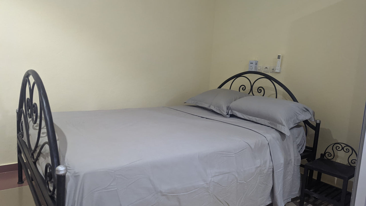 À LOUER – APPARTEMENT MEUBLÉ DE 4 PIÈCES AVEC GARAGE PRIVÉ À ADIDOGOMÉ