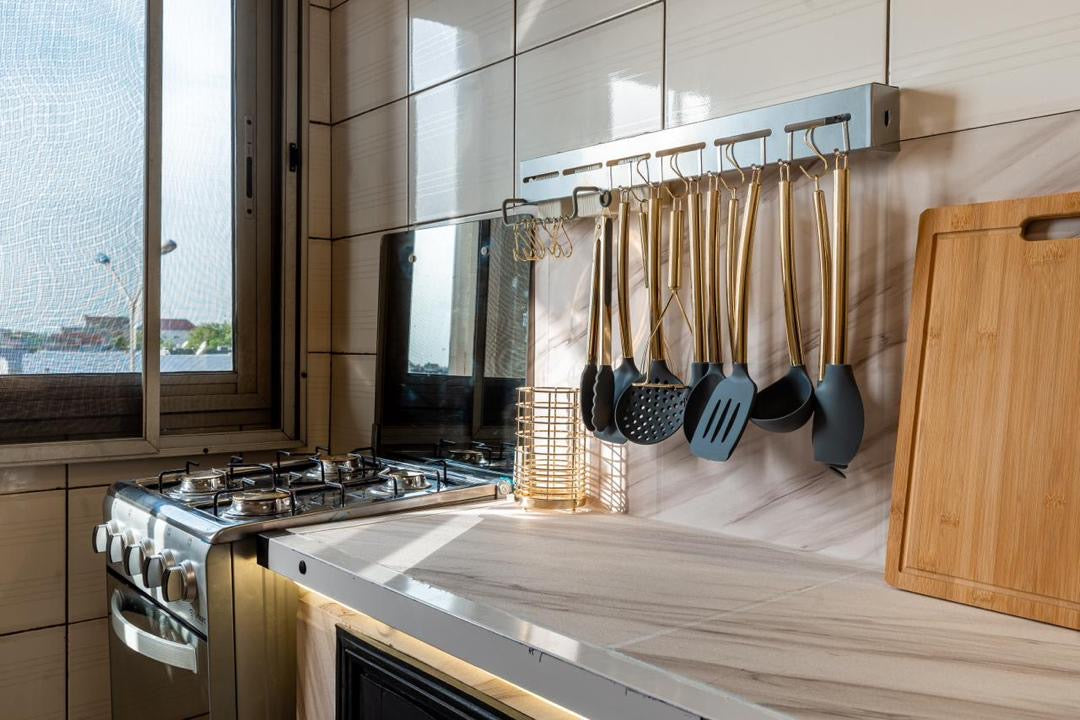 À LOUER – Appartement meublé 2 pièces à Baguida, au bord de la Nationale N°2 | Wi-Fi, Canal+, sécurité | 400.000 FCFA/mois