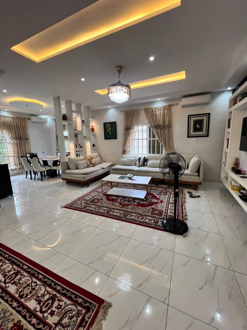 VILLA 10 PIÈCES À VENDRE À LOMÉ - DJIDJOLÉ – 350 MILLIONS