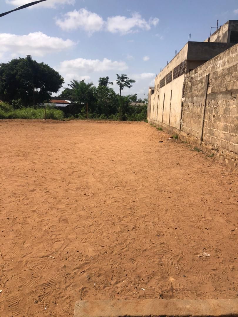 À VENDRE – Terrain avec Titre Foncier à Adidogomé Attilamonou | 1 Lot en Angle Rue | 22 Millions Négociables
