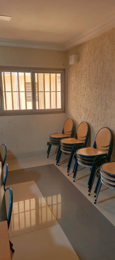 À VENDRE – Villa de 8 Pièces à Casablanca (50m du goudron) | 175.000.000 FCFA