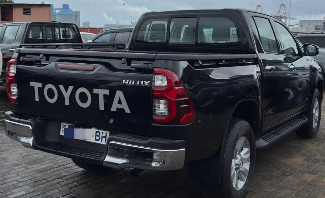 TOYOTA HILUX 2019