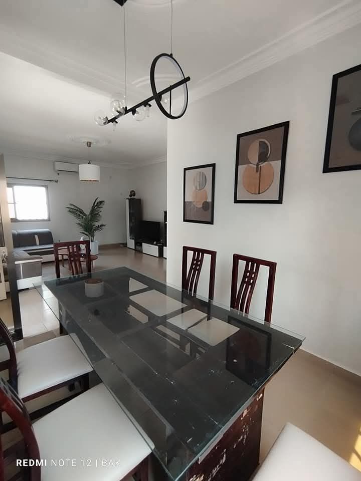 LOMÉ – BAGUIDA AVÉPOZO – VILLA 7 PIÈCES AVEC PISCINE À VENDRE
