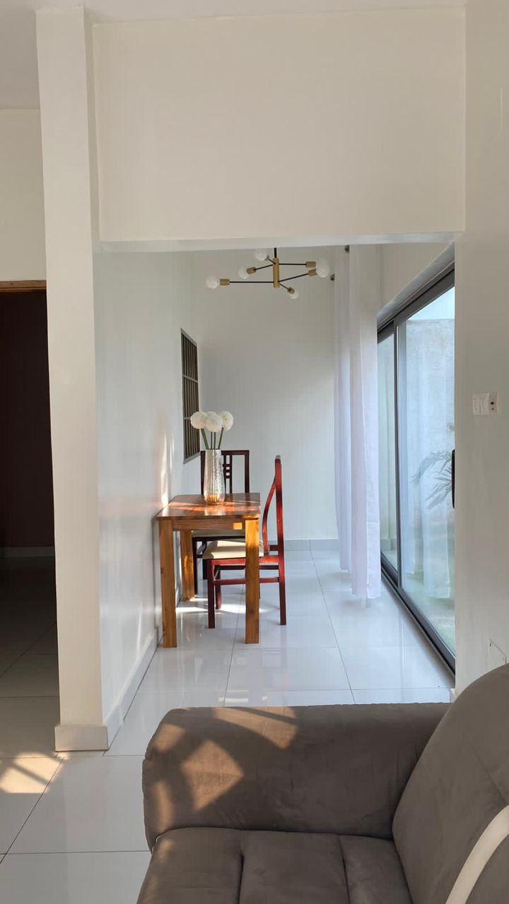 LOMÉ – BAGUIDA AVÉPOZO – VILLA 7 PIÈCES AVEC PISCINE À VENDRE