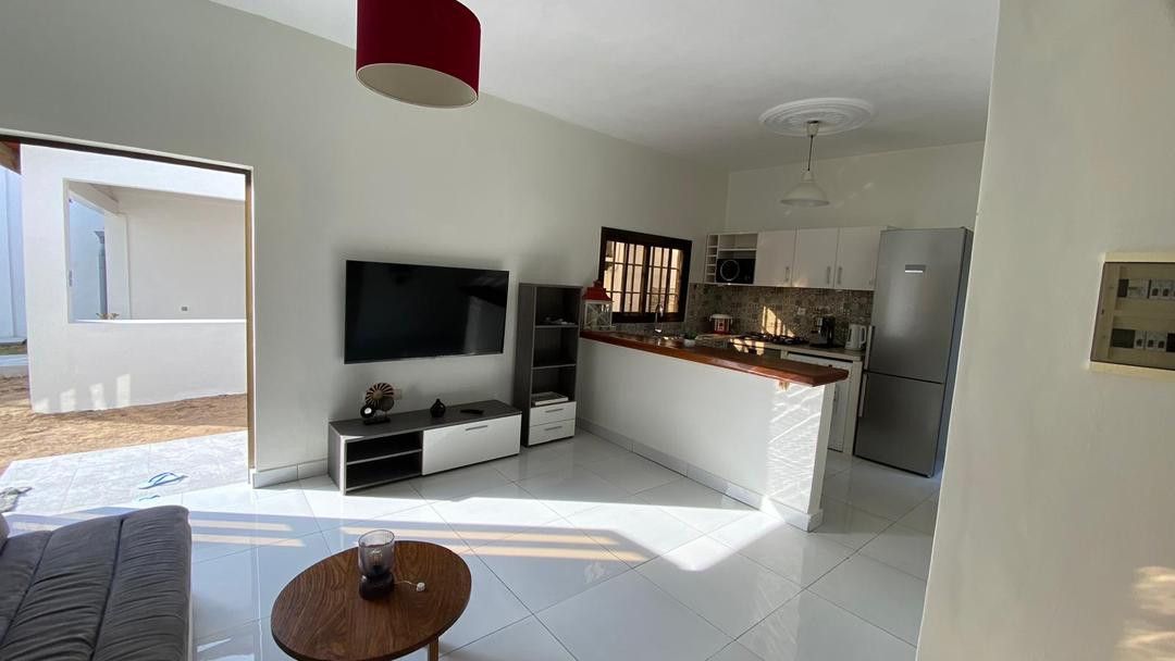 LOMÉ – BAGUIDA AVÉPOZO – VILLA 7 PIÈCES AVEC PISCINE À VENDRE