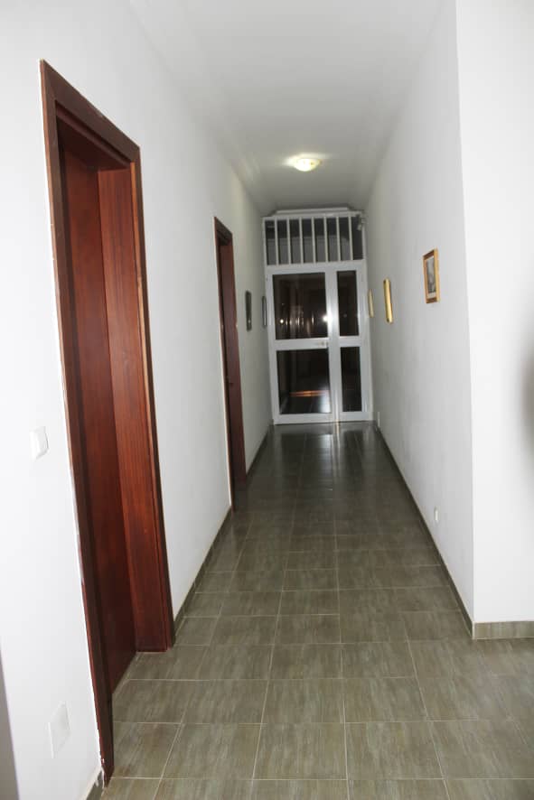 LOMÉ – AVÉPOZO (CÔTÉ PLAGE) – VILLA DUPLEX 11 PIÈCES AVEC PISCINE À VENDRE