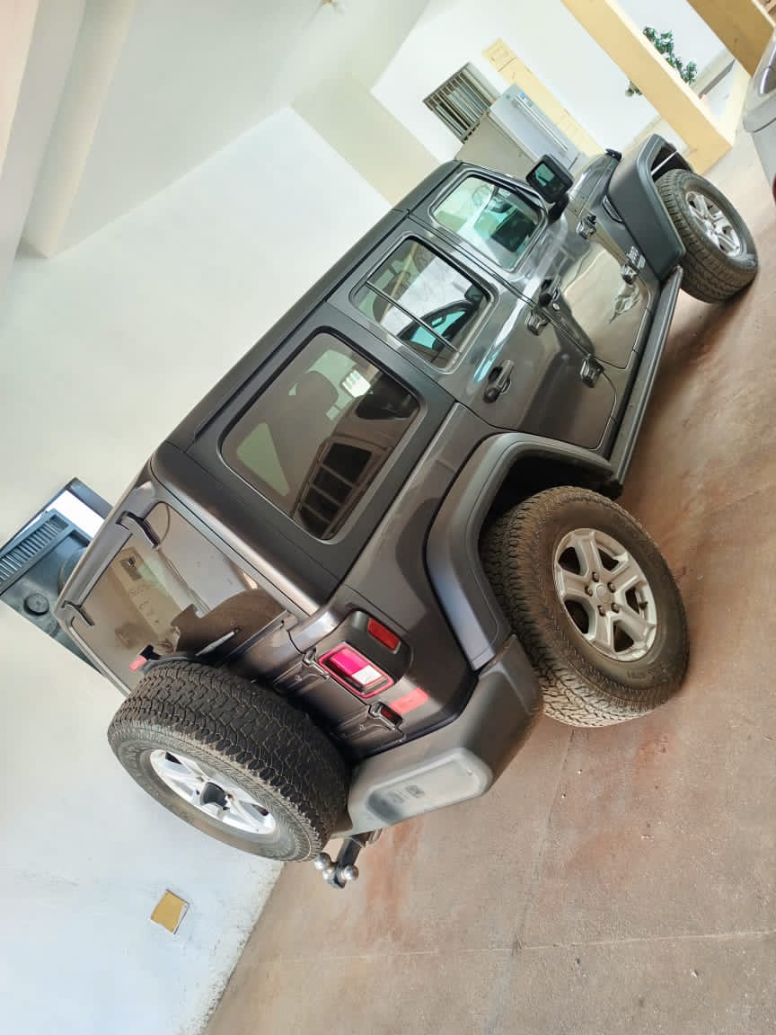 Jeep Wrangler Sahara 2020