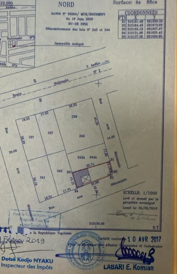 Terrain de 450 m² en vente en angle de rue proche du goudron à Baguida – 60 millions FCFA