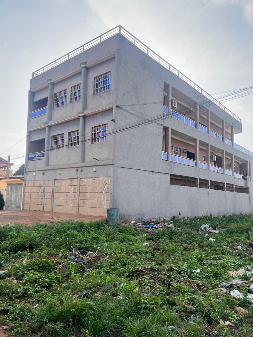 Immeuble locatif en vente à Agoé Logopé – 130 000 000 FCFA