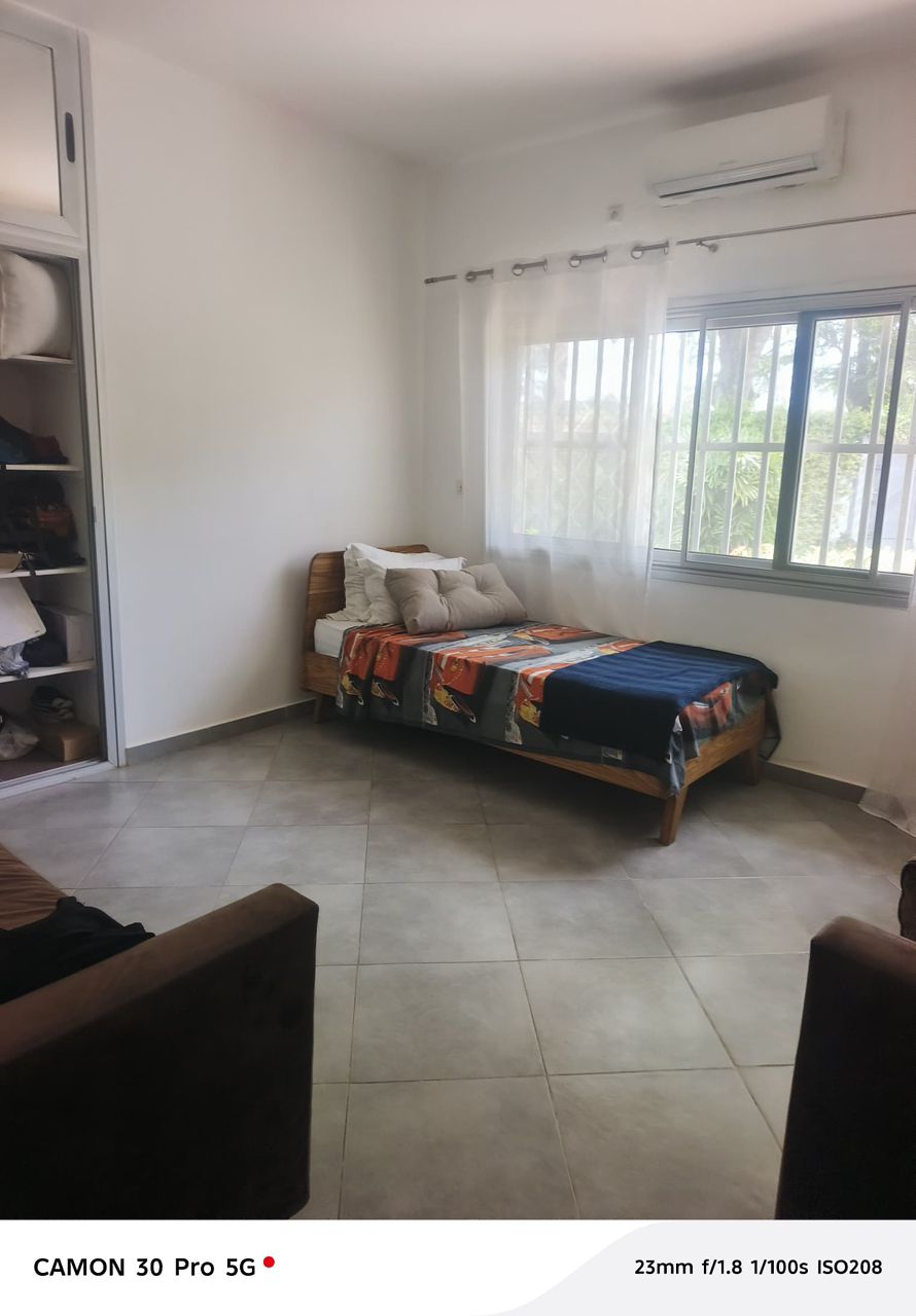 Villa 3 chambres à vendre à la Cité Oua (Caisse) – 550 millions FCFA