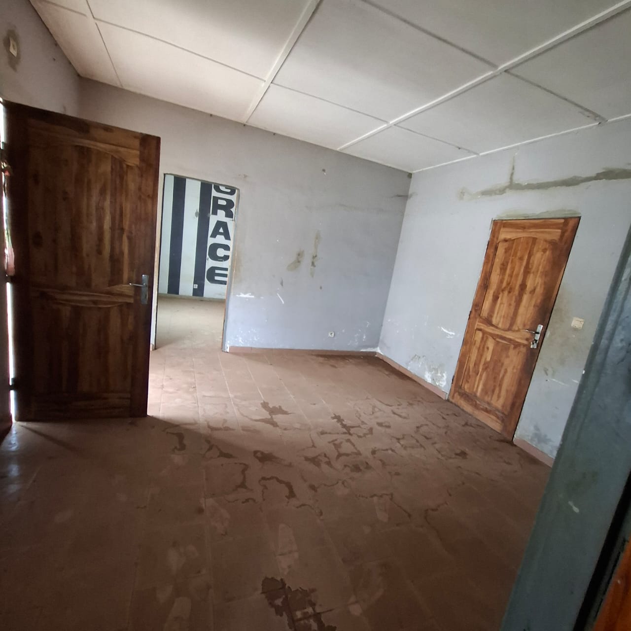 Appartement 2 chambres en location à Agoè Legbassito – 100 000 FCFA/mois