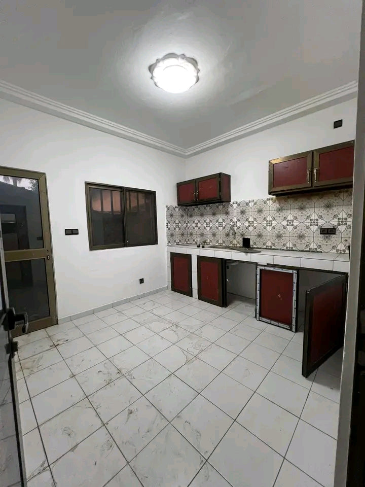 Appartement 2 chambres salon à louer à Hédzranawoé - 120000 FCFA