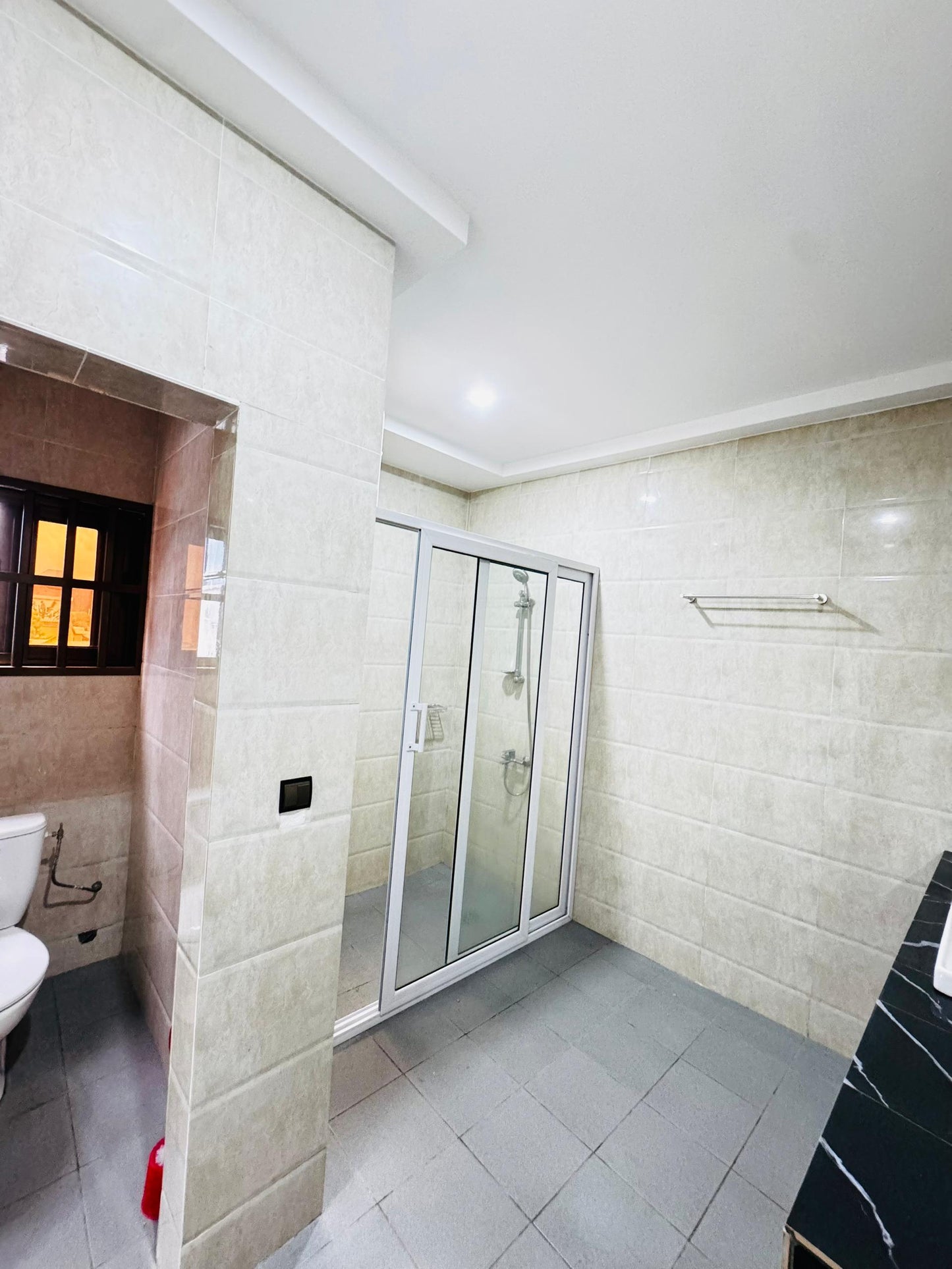 Appartement 3 chambres autonomes à louer à Adidogomé Kohé