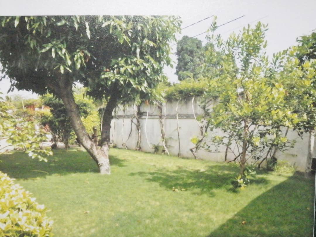 Maison à vendre en angle de rue à Tokoin Soted – 80 millions FCFA
