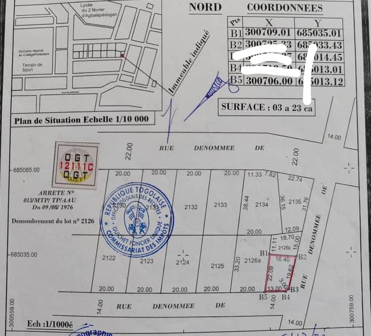 Terrain en angle de rue en vente à Agbalépédo – 35 millions FCFA