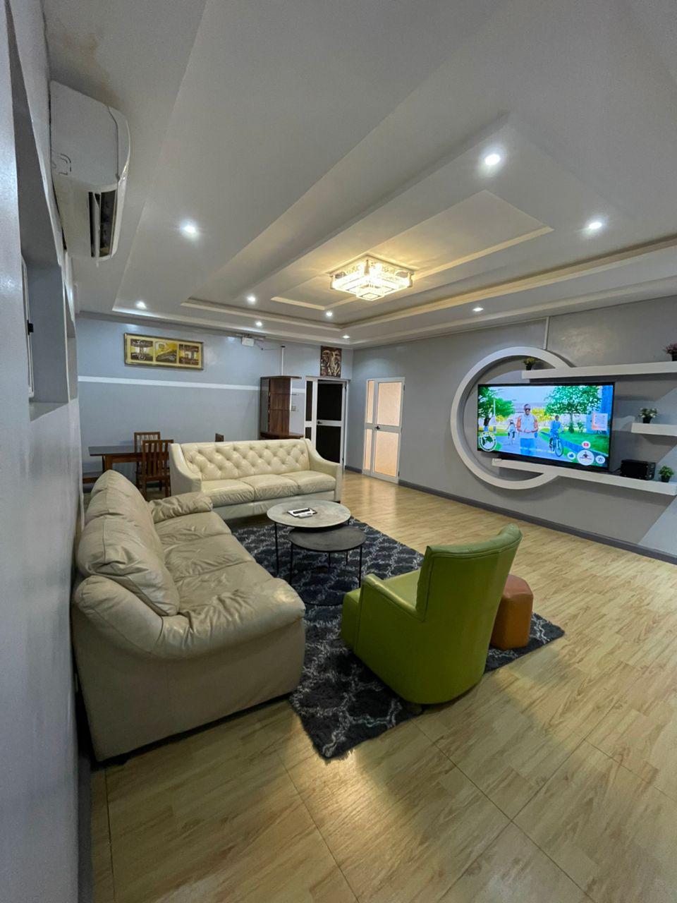 Villa meublée en vente à Novissi – 315 millions FCFA