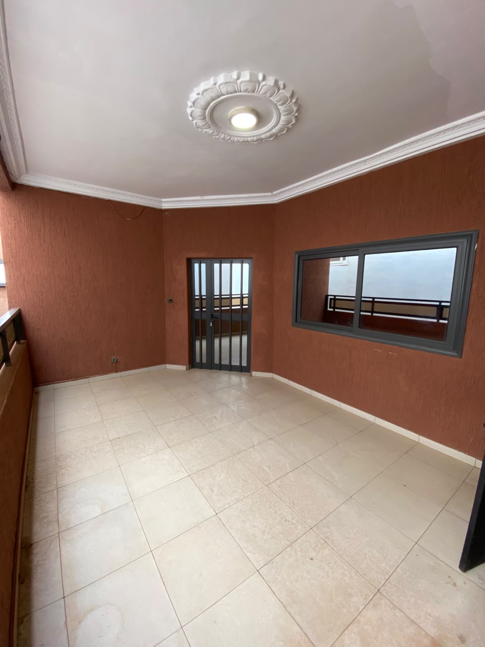 Appartement de 2 chambres en location à Agoe Cacaveli – 130 000 FCFA