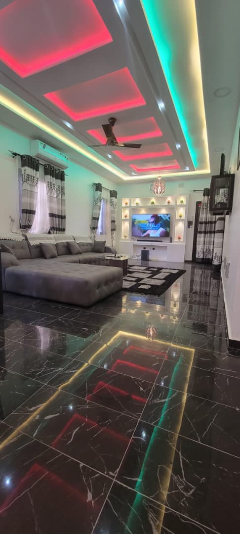 Appartement meublé 2 chambres à louer à Kpogan – 350 000 FCFA