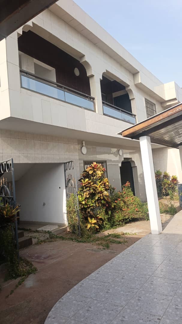 Villa 5 chambres en vente à Avepozo – 50 millions FCFA