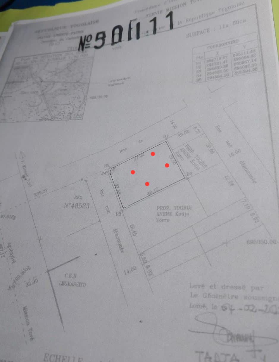 Terrain de 2 lots en vente en angle de rue à Apessito – 23 millions FCFA