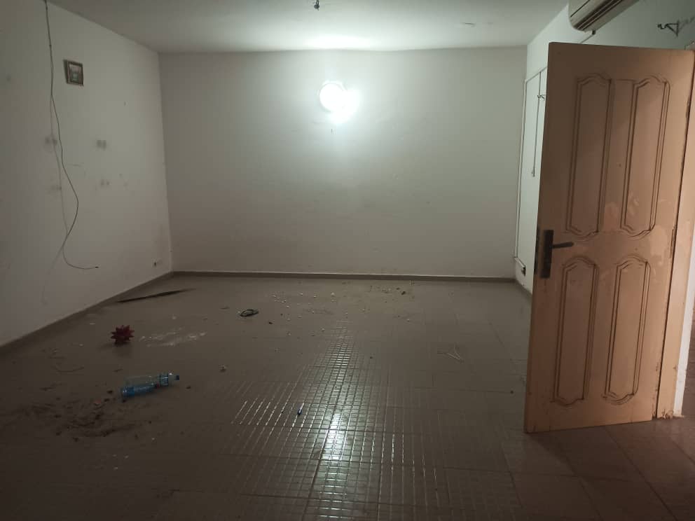 Appartement 2 chambres salon en location à Djidjolé Susane Aho – 70 000 FCFA