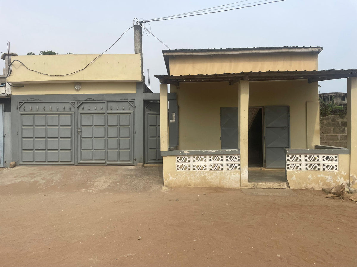 Maison de location en vente à Agbata (Agbavi) – 45 millions FCFA