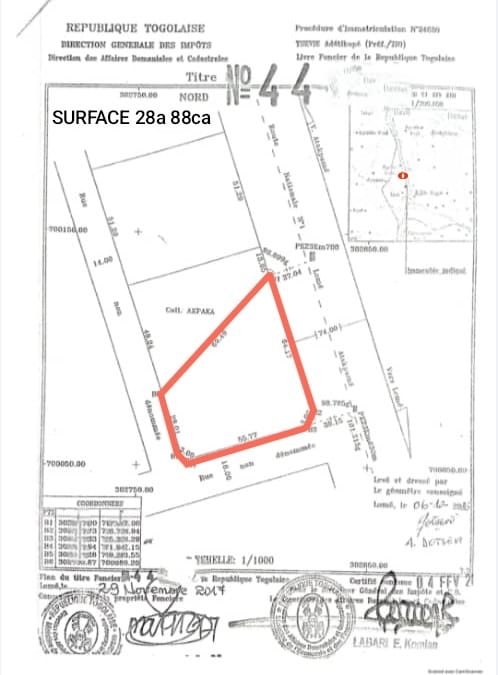 Terrain de 2850 m² en vente en bordure du goudron à Adétikopé – 190 millions FCFA