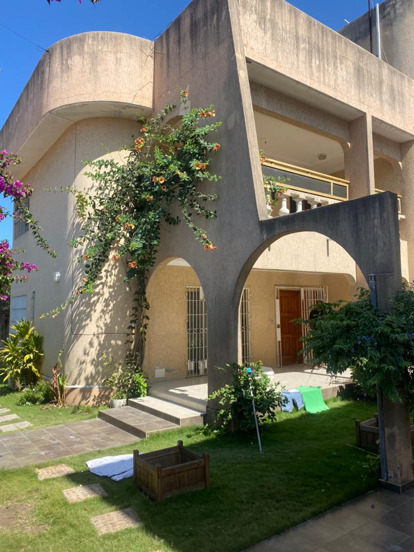 Terrain de 314 m² en vente en angle de rue et au bord du goudron à Nyékonakpoè – 80 millions FCFA